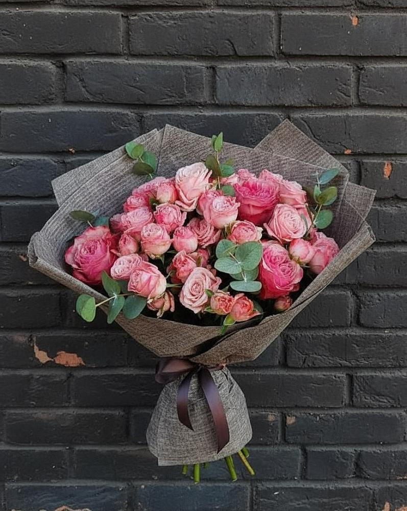 Букет цветов из: Розы в Шлиссельбурге