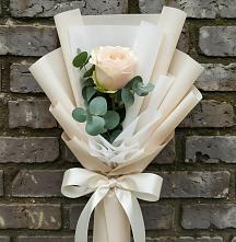 Букет цветов из:  Розы в Шлиссельбурге