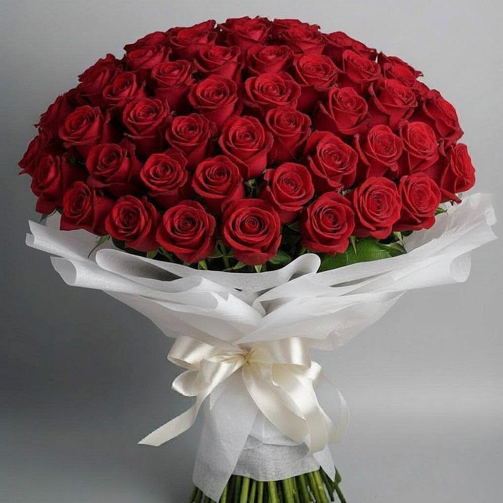 Букет 101 Красная роза Блэк Мэджик в Шлиссельбурге