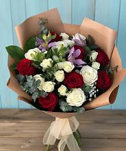 Букет цветов из:  Розы и Альстромерии в Шлиссельбурге