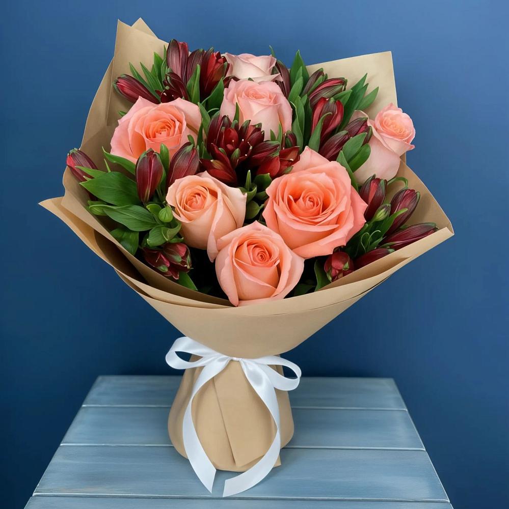 Букет цветов из: Розы и Альстромерии в Шлиссельбурге