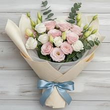 Букет цветов из:  Лизиантусы в Шлиссельбурге