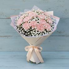 Букет цветов из:  Гвоздики в Шлиссельбурге