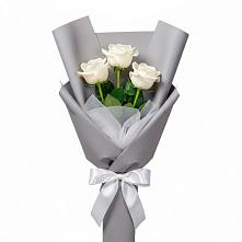 Букет 3 белые розы #REPLACE_PRED# Шлиссельбурге