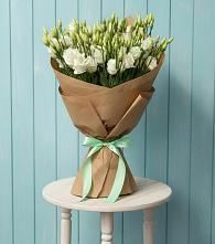 Букет цветов из:  Лизиантусы в Шлиссельбурге