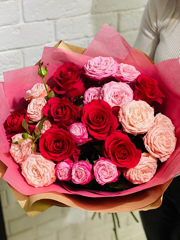 Букет цветов из: Розы в Шлиссельбурге