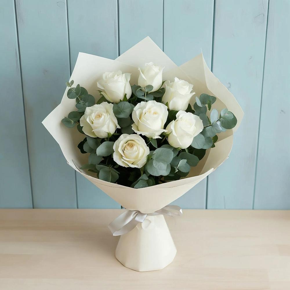 Букет Белые розы в Эвкалипте в Шлиссельбурге