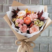 Букет цветов из:  Гвоздики, Хризантемы и Розы в Шлиссельбурге