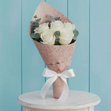 Букет цветов из:  Розы в Шлиссельбурге