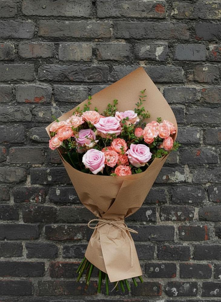 Букет цветов из: Розы в Шлиссельбурге