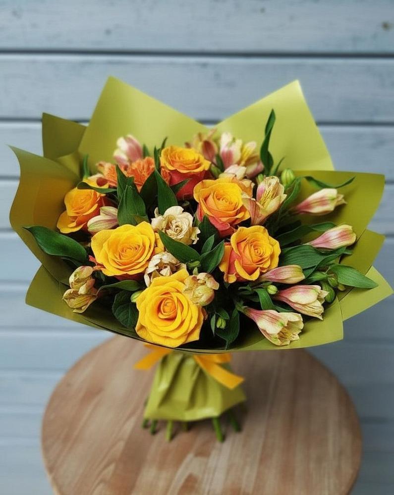 Букет цветов из: Альстромерии и Розы в Шлиссельбурге