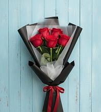 Букет цветов из:  Розы #REPLACE_PRED# Шлиссельбурге